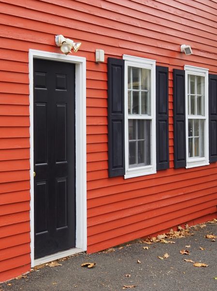 Cost of Red Vinyl Siding Installation in Waukesha