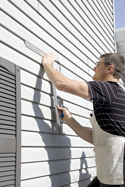 Cost of Vinyl Siding Service in Waukesha